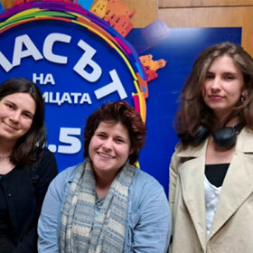 studentki_280x280_crop_478b24840a