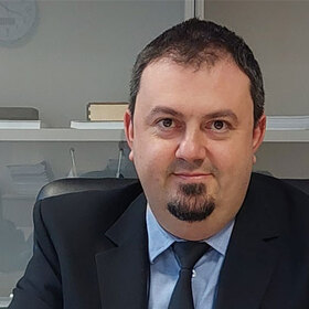 ivan-popov-v-az-buki_280x280_crop_478b24840a