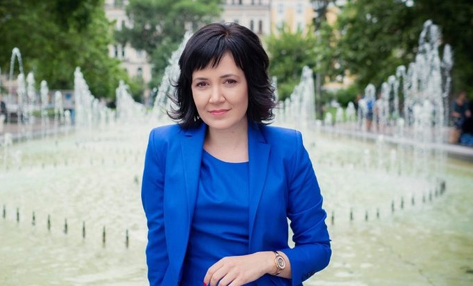 irena-todorova-v-capital-678x410-crop-478b24840a_678x410_crop_478b24840a