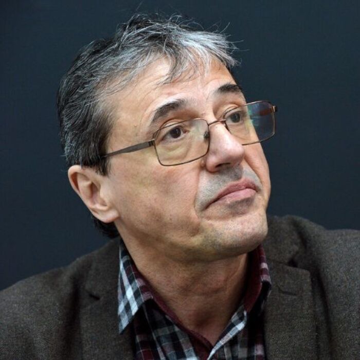 antonii-todorov-v-kapital_700x700_crop_478b24840a