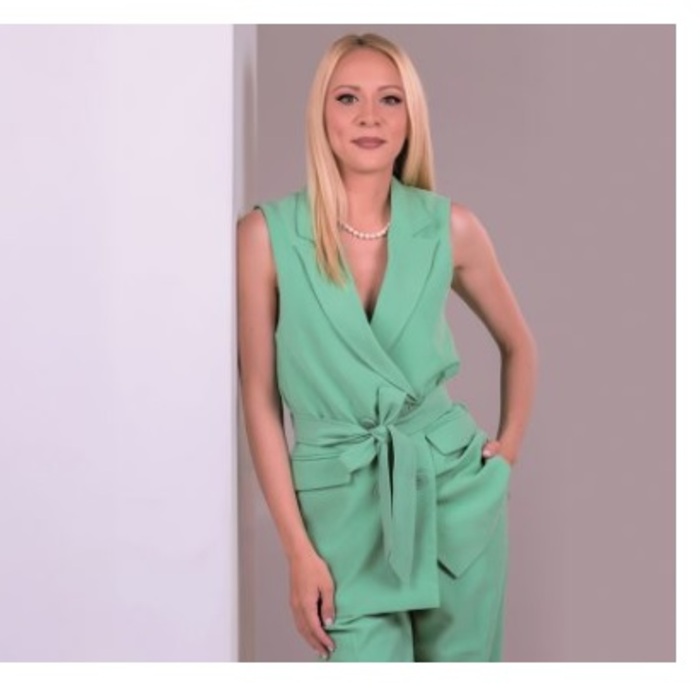 016_700x700_crop_478b24840a