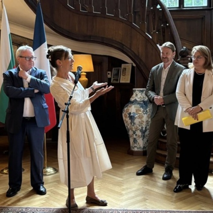 fb-deutsche-botschaft-sofia_700x700_crop_478b24840a