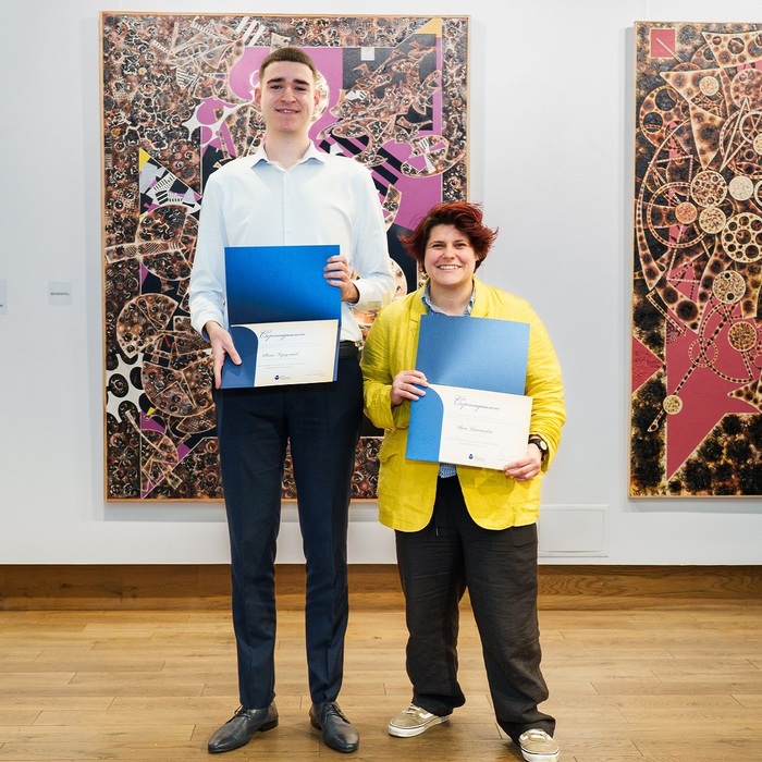 stipendii-nbu_700x700_crop_478b24840a