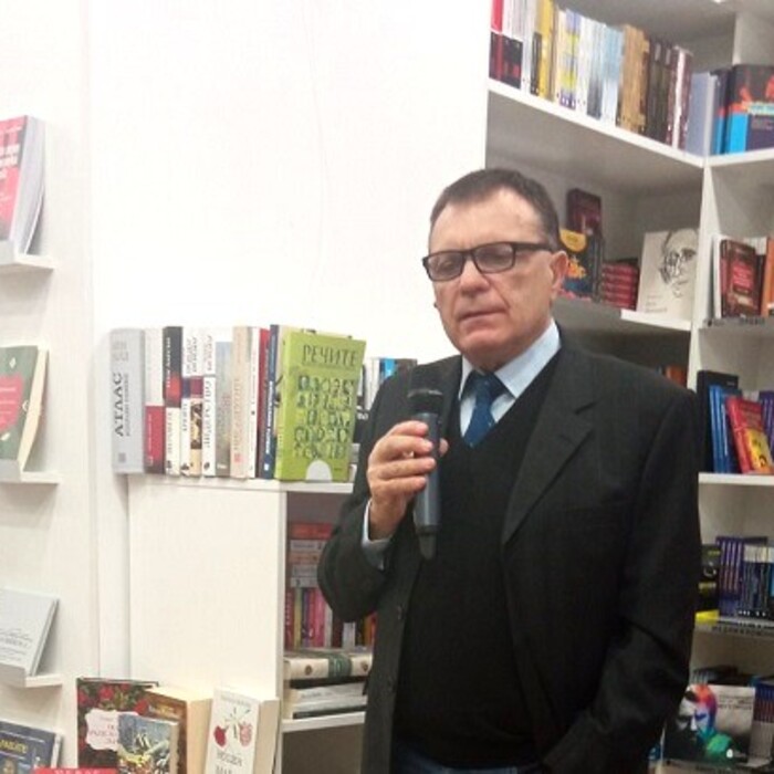 momchil-dojchev_700x700_crop_478b24840a