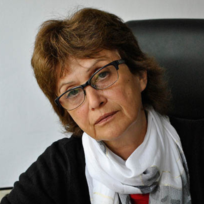 m_700x700_crop_478b24840a