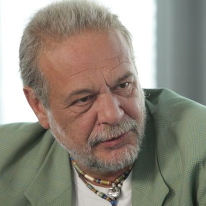 e-daynov-garelov-com_700x700_crop_478b24840a