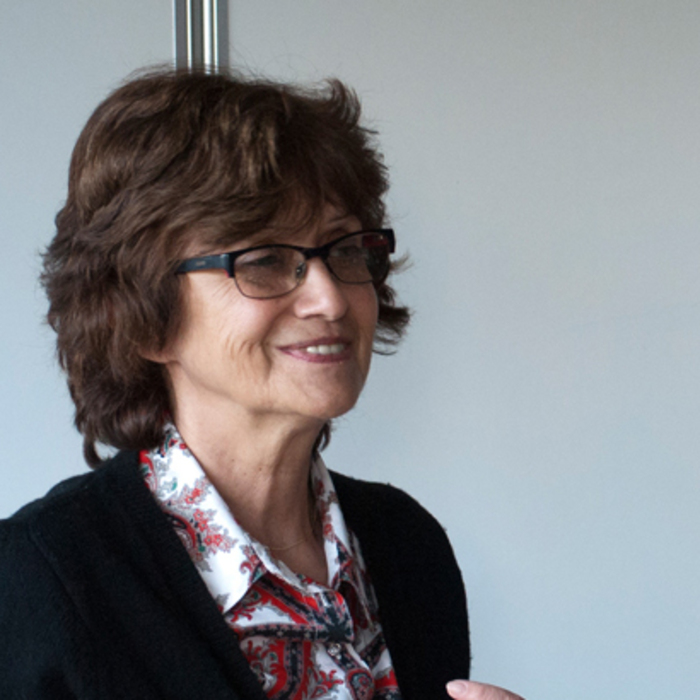 25_700x700_crop_478b24840a