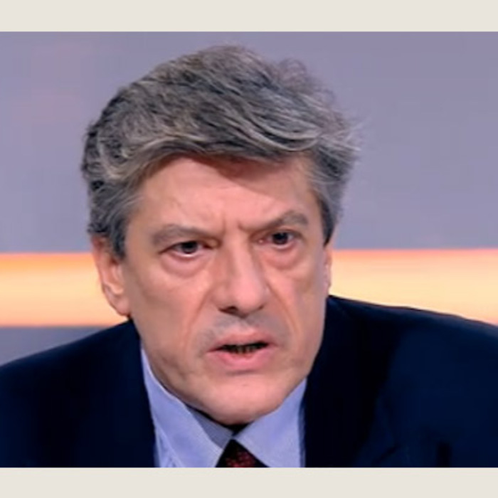 g_700x700_crop_478b24840a