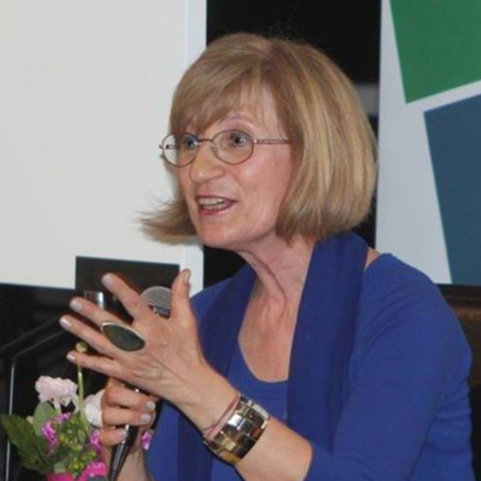 anna-krusteva2_700x700_crop_478b24840a