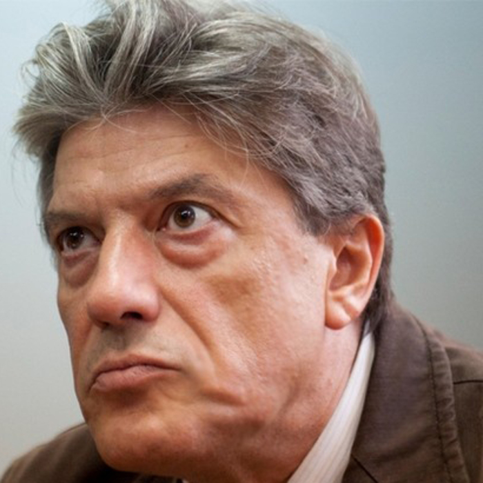 antonii-guluboff-2_700x700_crop_478b24840a