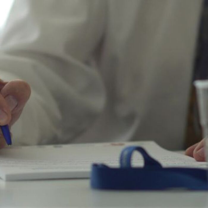 p1140644_700x700_crop_478b24840a