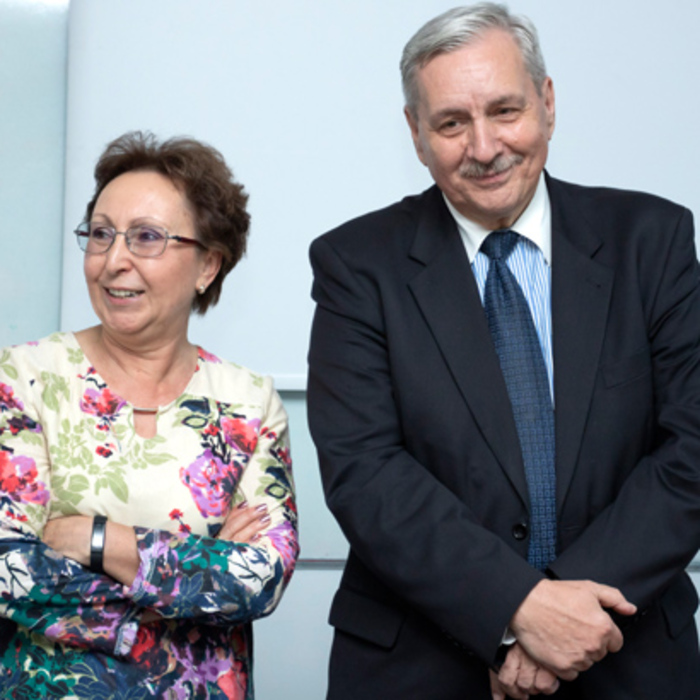 lekciq_700x700_crop_478b24840a