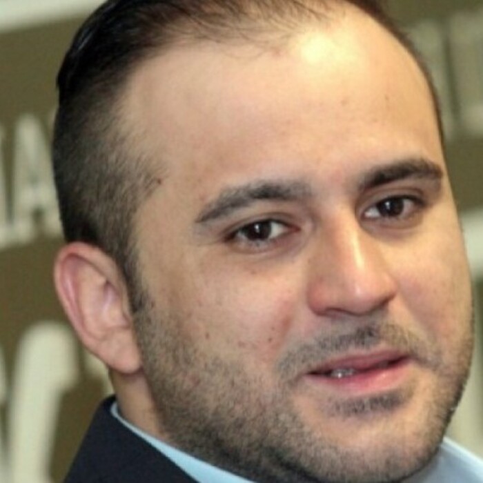 dr-martin_700x700_crop_478b24840a