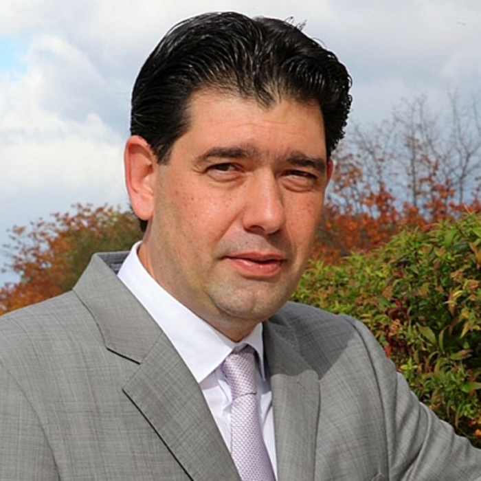 v-sofiq_700x700_crop_478b24840a