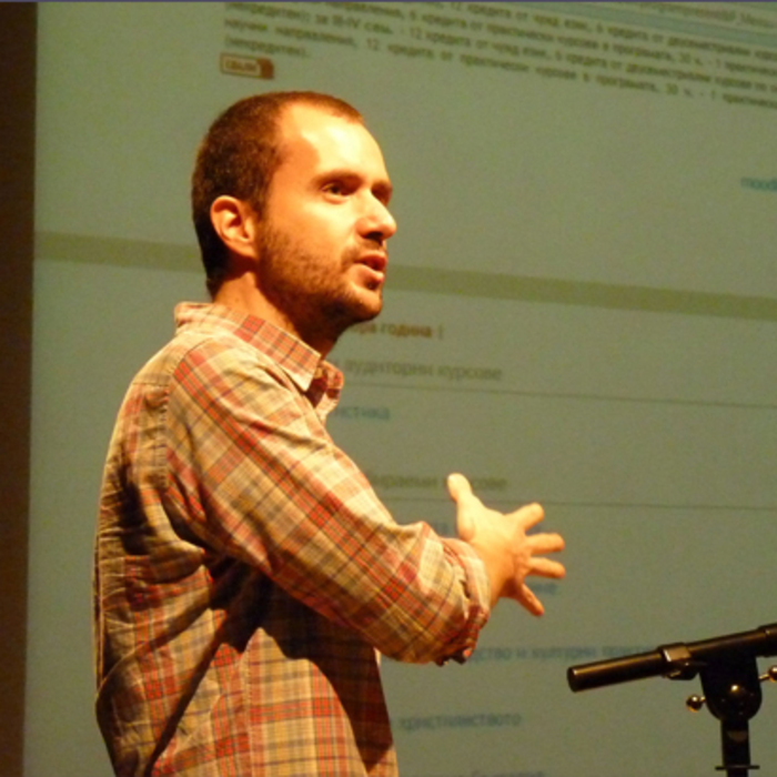 017-viktor-avramov-nbu-678x410-crop-478b24840a_700x700_crop_478b24840a