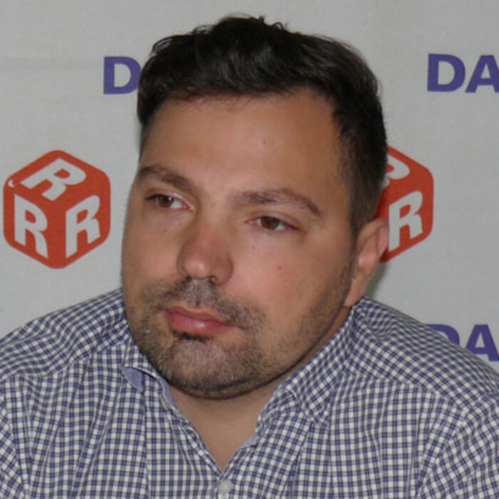 daniel-stefanov-darikradio_700x700_crop_478b24840a