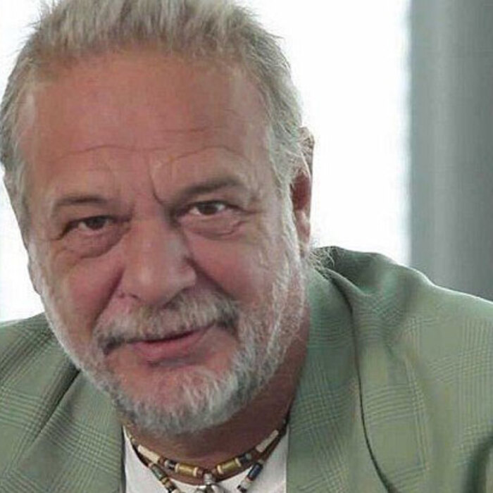 evgeni-dajnov-off-news_700x700_crop_478b24840a