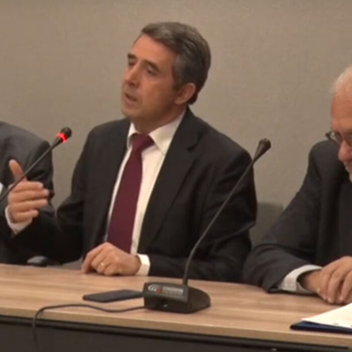 konf-izbori-cennosti-debati-bg_700x700_crop_478b24840a