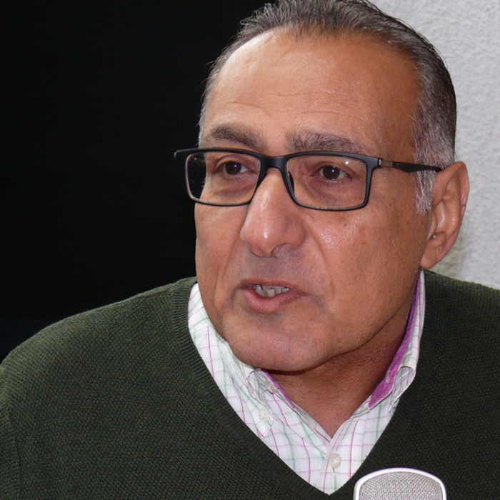 p1210499-m_700x700_crop_478b24840a