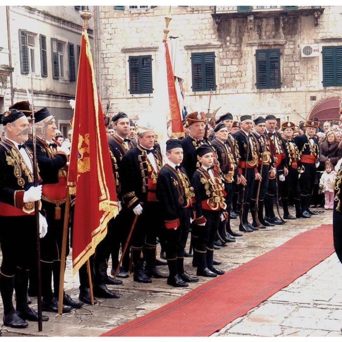 img-3788_700x700_crop_478b24840a