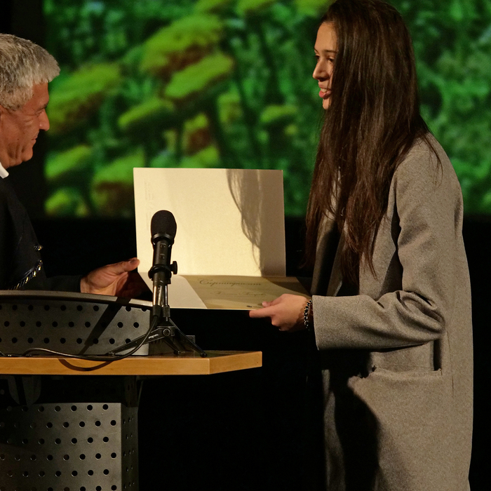 mozer-2_700x700_crop_478b24840a