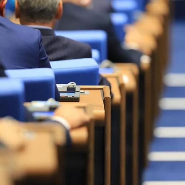 thumb-1200x630_700x700_crop_478b24840a