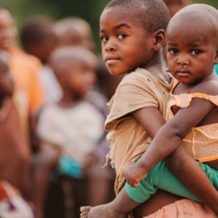 blizo-2-mln-deca-v-afrikanskia-rog-stradat-ot-tejko-nedohranvane-1_700x700_crop_478b24840a