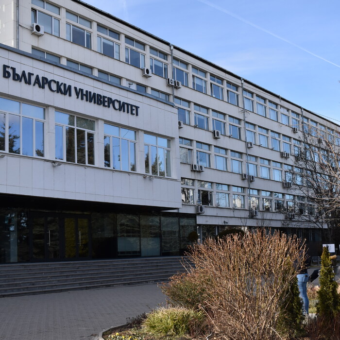 dsc-0023_700x700_crop_478b24840a